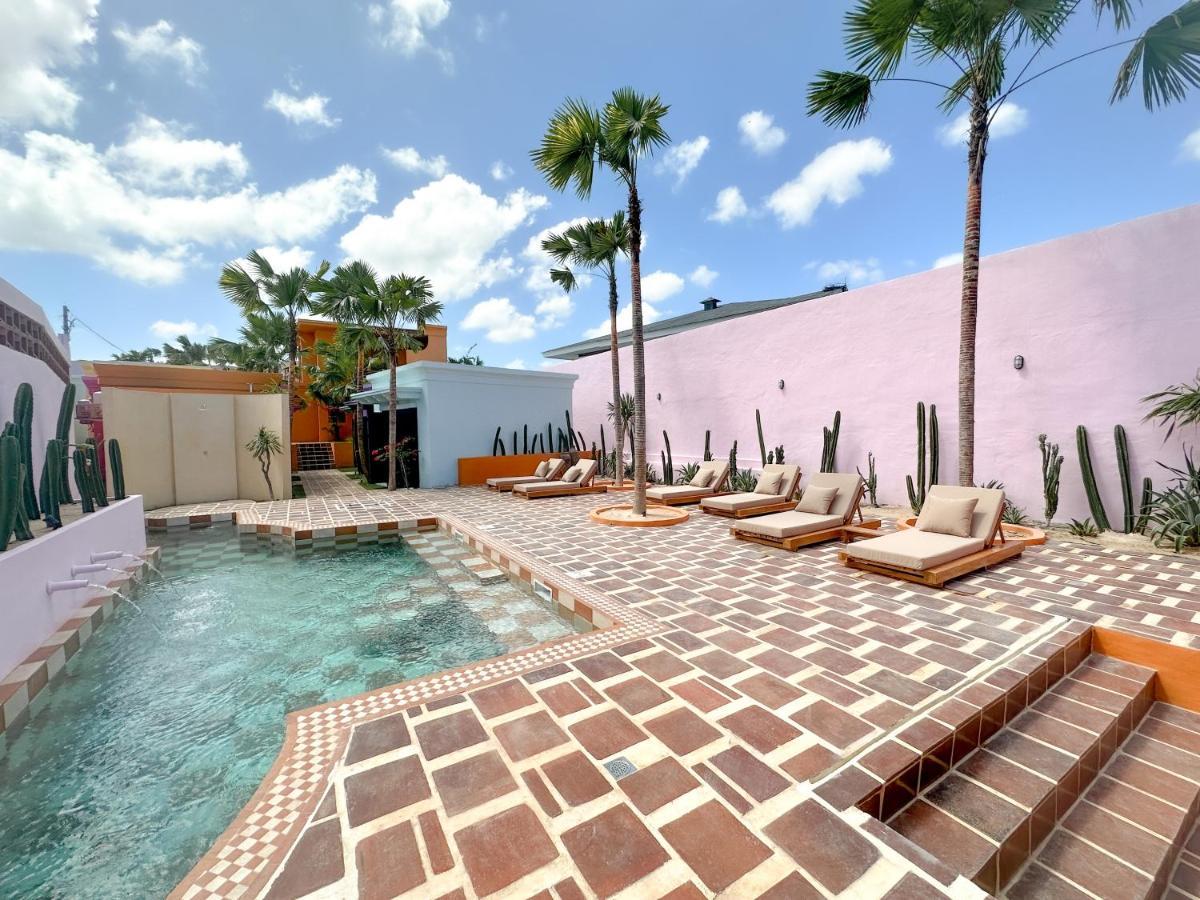 El Barrio Boutique Hotel & Bar Canggu  Luaran gambar