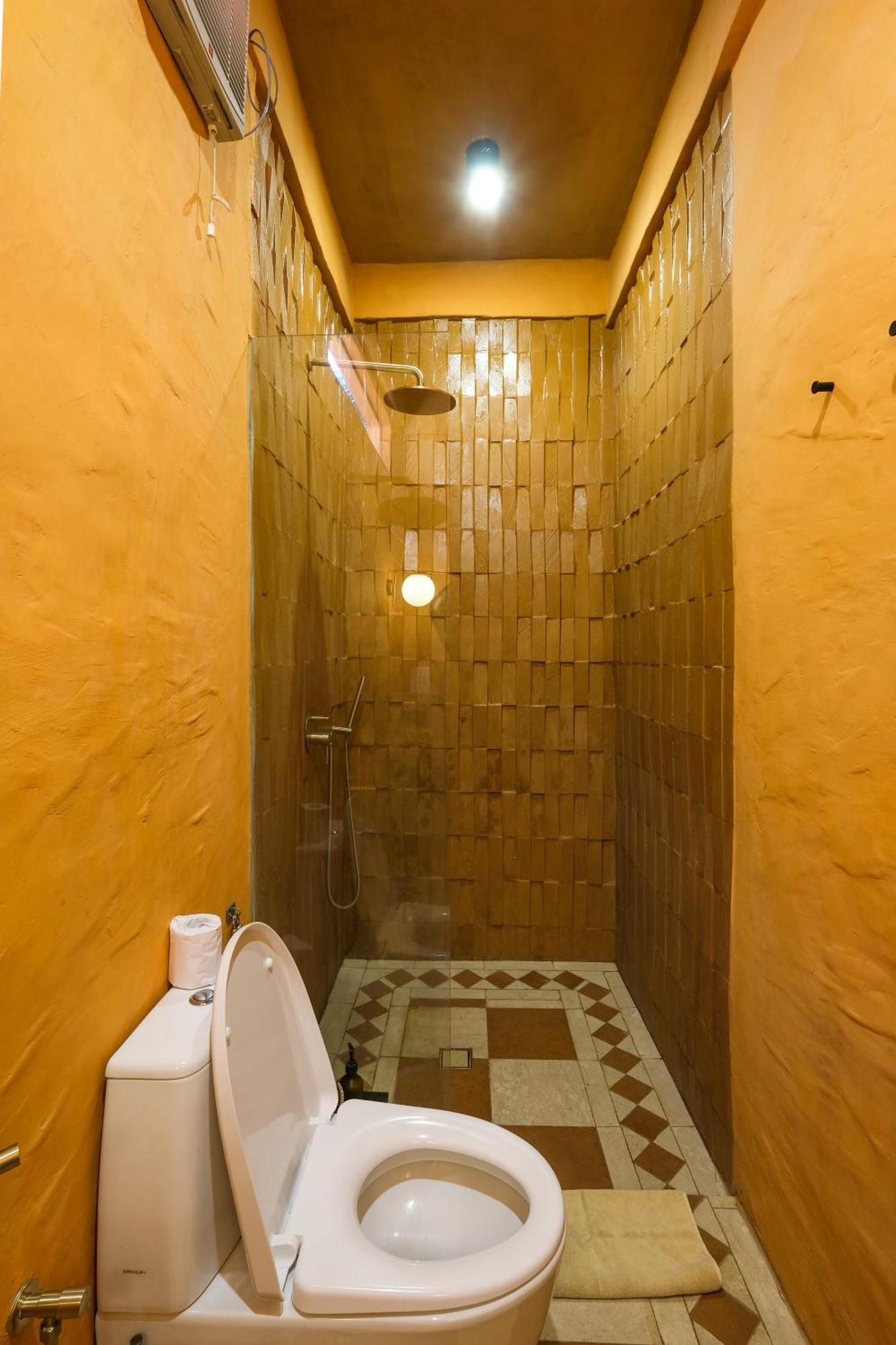 El Barrio Boutique Hotel & Bar Canggu  Bilik gambar